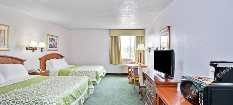 福乐顿市戴斯套房酒店(Days Inn & Suites by Wyndham Fullerton)图片