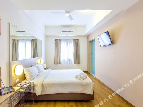 Monoloog Hotel Bekasi