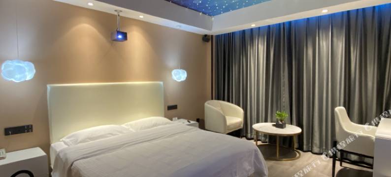 有戏电影酒店图片