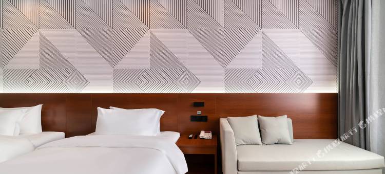 柏曼酒店(宁波余姚五彩城店)图片