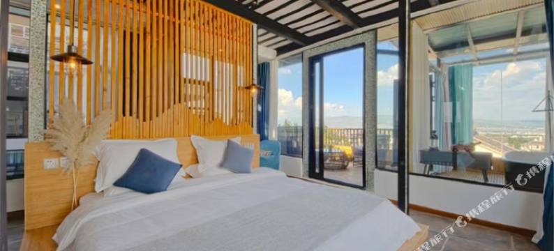 大理古城山山有木国学花园民宿图片