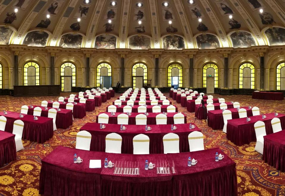 Manzhouli Matryoshka Castle Hotel Hotel Overview