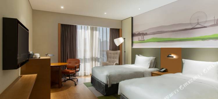 天津融侨套房假日酒店(南京路海光寺地铁站店)图片