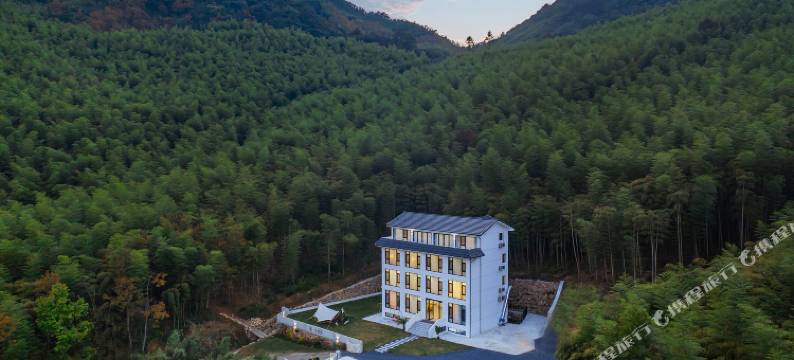 安吉日出核桃谷·星空泳池亲子野奢度假Villa美墅(深溪漂流店)图片