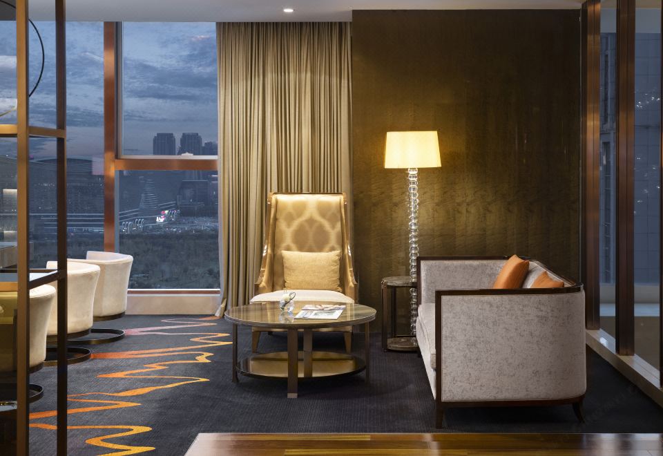 Fairmont The Palm HotelOver view