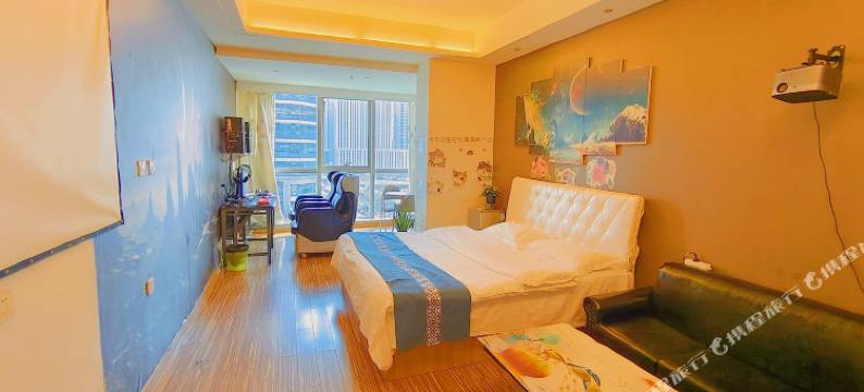 天津海景LOFT电竞投影公寓(海洋馆高铁站店)图片