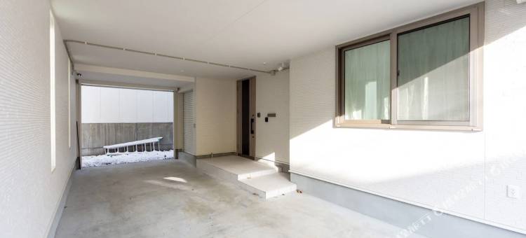 月亮(GUEST HOUSE EARTH -THE MOON)图片