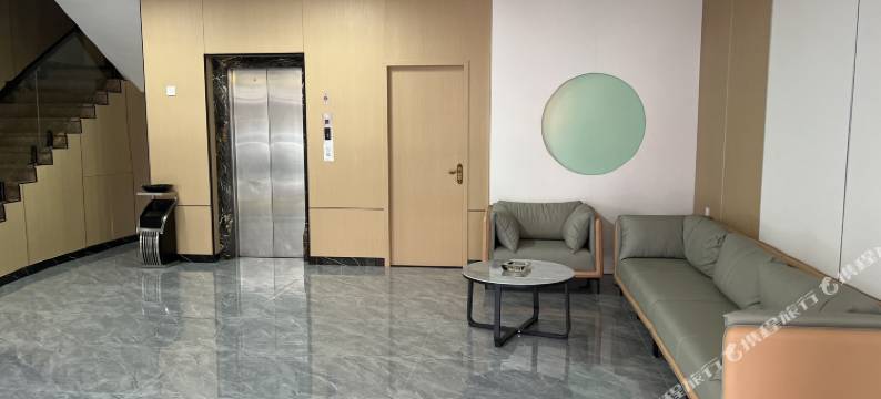 海丰都市之星公寓(海城镇美食街店)图片