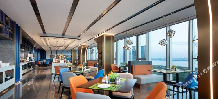 杭州萧山江南科技城希尔顿欢朋酒店图片