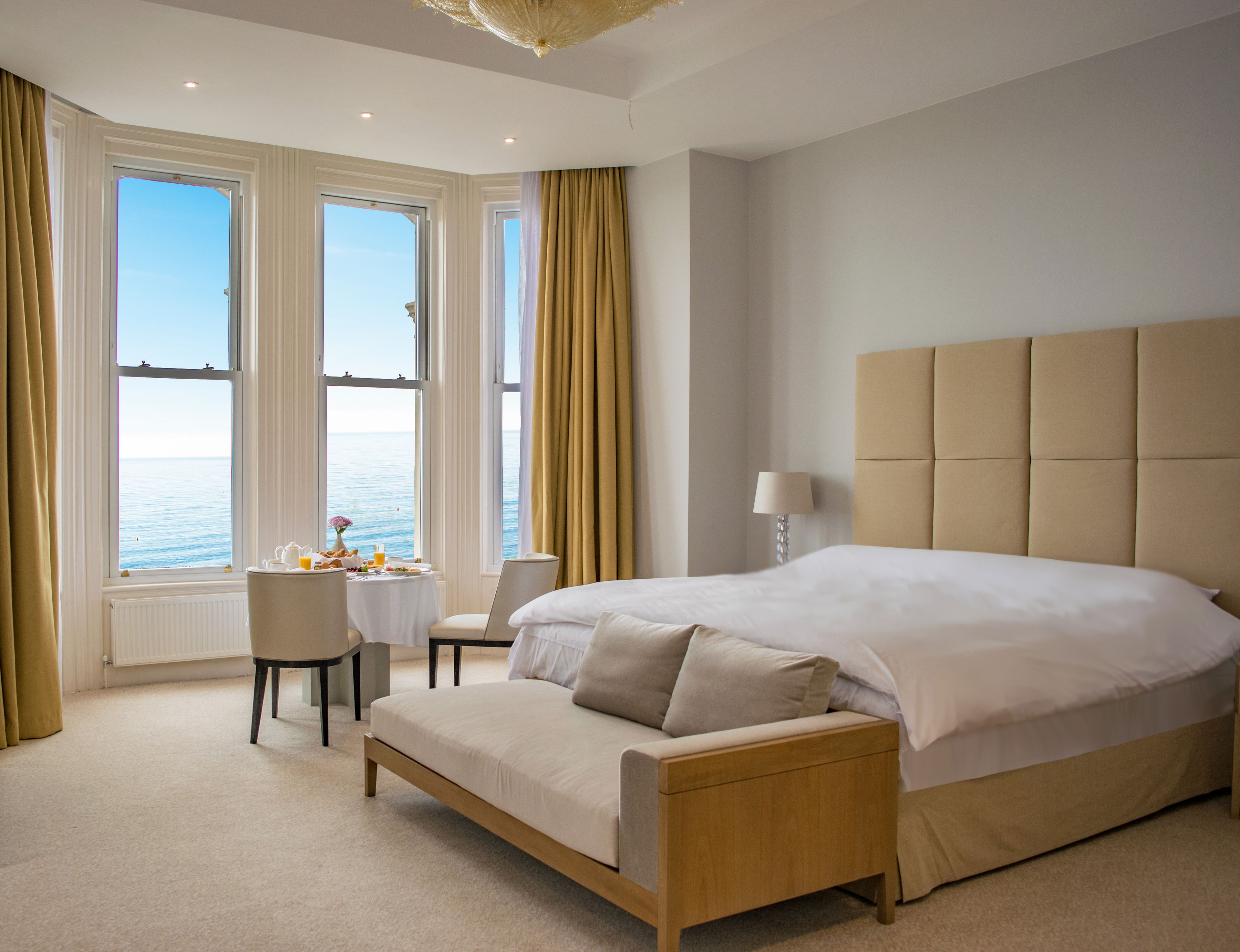 The Chatsworth HotelOver view