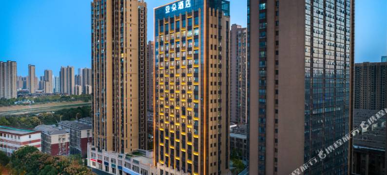 长沙万家丽中路马王堆亚朵酒店图片