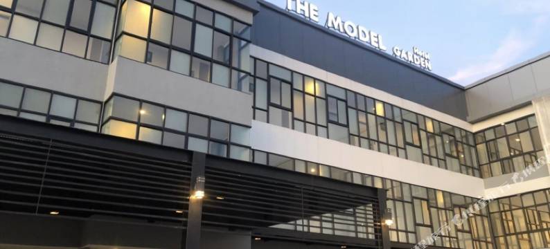 模范花园(The Model Garden)图片