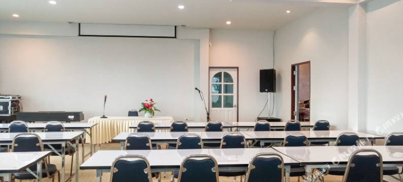 The Chevalley Beach Resort图片