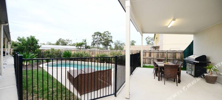 米德尔芒特盛橡套房酒店(Oaks Middlemount Suites)图片