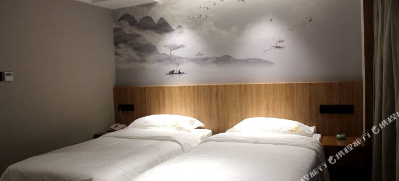 木里热贡曲祖酒店图片