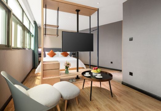 Puyue Hotel (Shenzhen East Railway Station Buji Metro Station) Hotel Overview