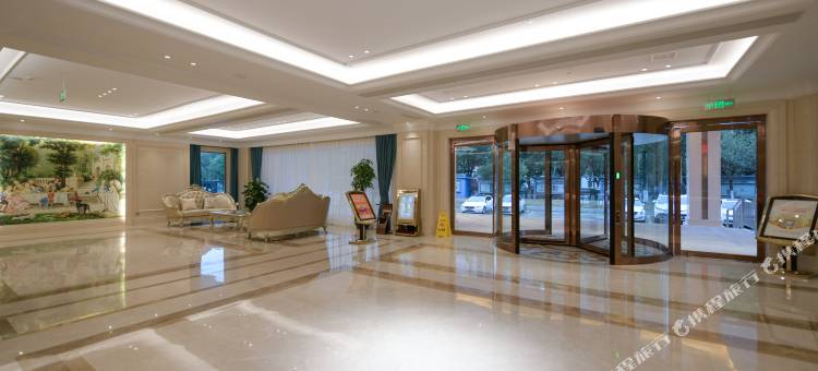 维也纳国际酒店(南昌红谷滩中心铜锣湾广场店)图片