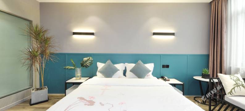 南贰·街里酒店(成都双流国际机场店)图片