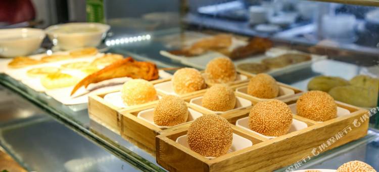 皇马假日大酒店(海口骑楼老街省政府店)图片