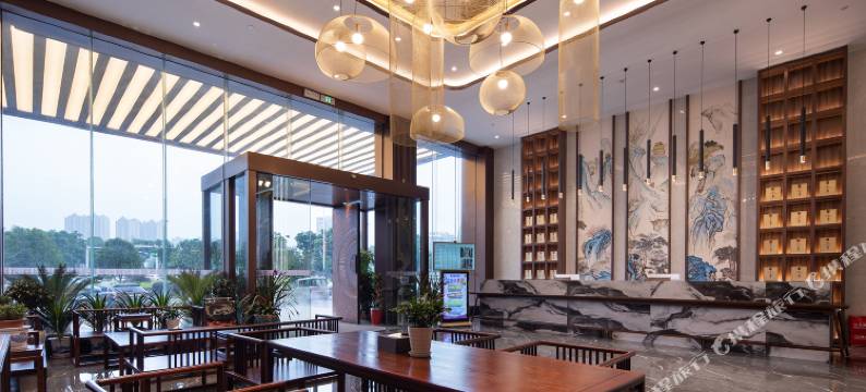 易品国际酒店(县政务中心店)图片