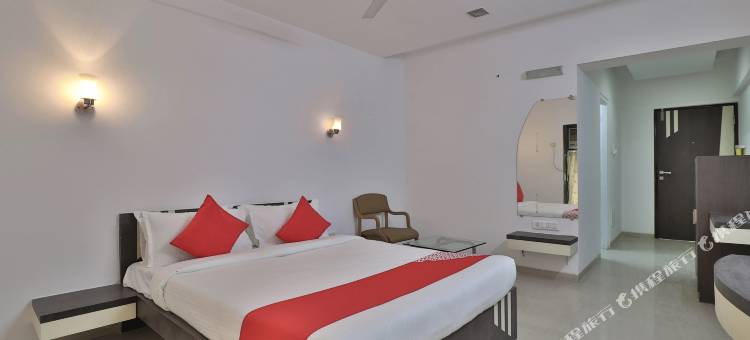 锡尔瓦萨乌特卡什酒店(Utkarsh Hotel)图片