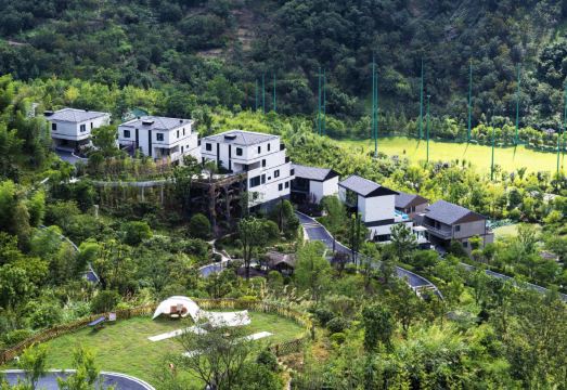 杭州临安星泉谷度假村外景图