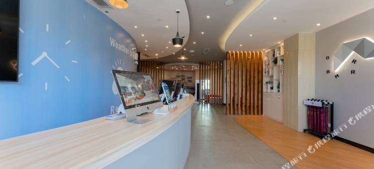 云曼酒店(修文野生动物园扎佐农产品物流园店)图片