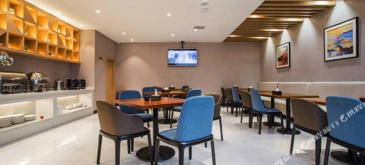 桔港酒店(武汉汉口火车站杨汊湖地铁口店)图片