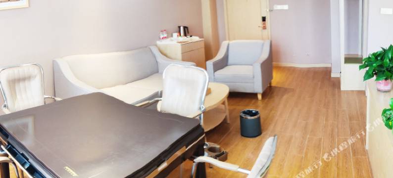 维｜也钠云境美居•静逸轻居•设计城市酒店(淮滨人民政府淮滨站店)图片