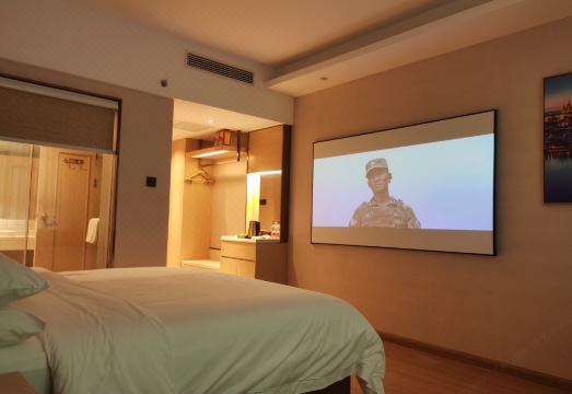 Vienna Hotel(Lianyuan Stadium Store) Hotel Overview