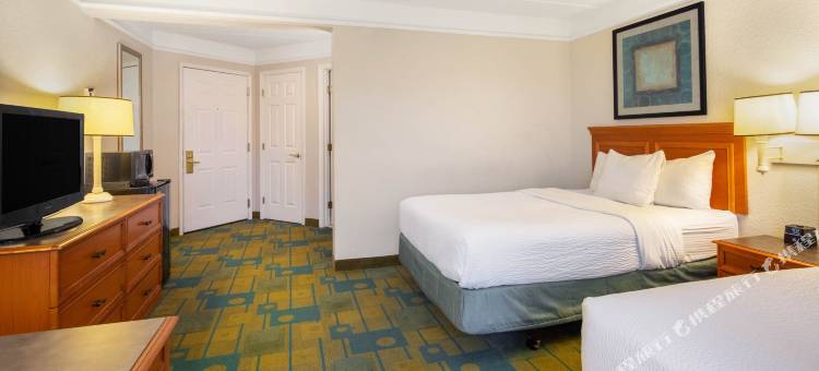 劳德代尔堡普兰特拉昆塔温德姆套房酒店(La Quinta Inn & Suites by Wyndham Ft. Lauderdale Plantation)图片