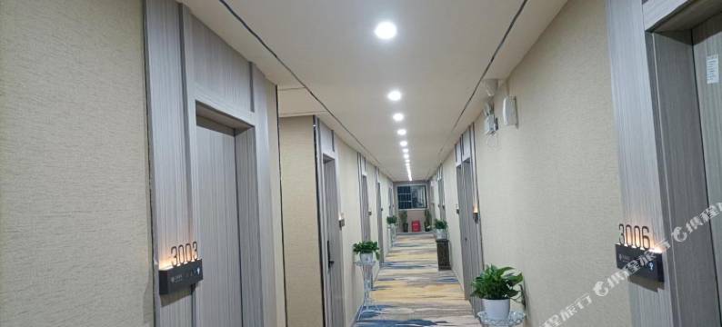 贵阳青溪酒店(花溪公园十字街店)图片