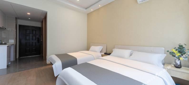 银座幸福里电竞电影酒店(济南火车站店)图片