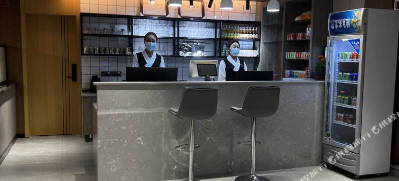 哇塞精品民宿(拉萨大昭寺八廓街店)图片