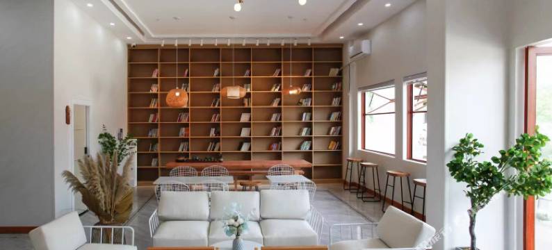 初见盐洲岛海景民宿(盐洲岛彩石滩店)图片