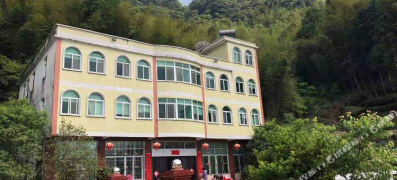 凤凰镇叫水坑凤竹源农家舍图片