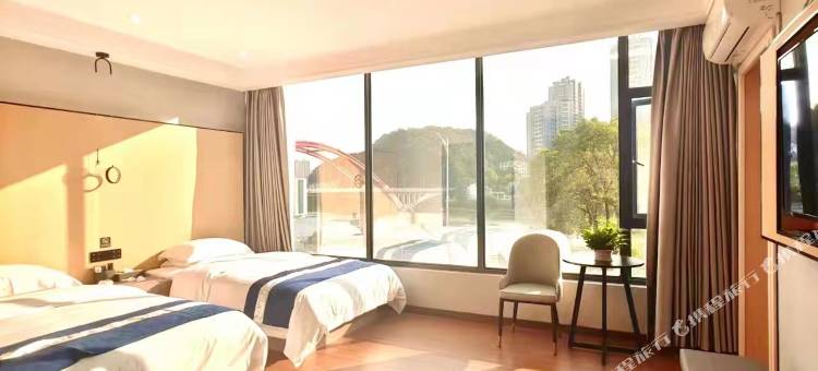 橙源酒店(信丰银河湾店)图片