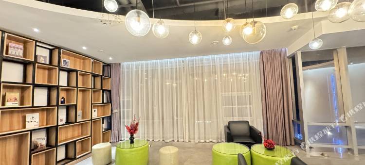 万澳致选酒店(重庆解放碑步行街店)图片