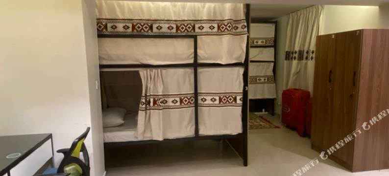 位于阿尔马拉斯的5卧室别墅-200平方米|带5个独立浴室(Sands Inn Hostel - City Center)图片