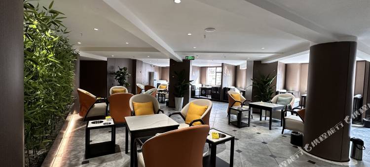 环球6万里·国际酒店(眉山仁寿城北公园店)图片