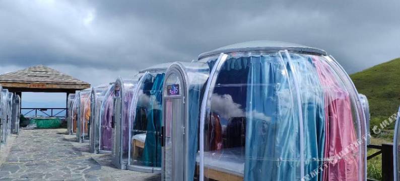 武功山金顶户外帐篷住宿图片