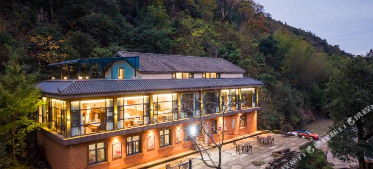洪岩曹家里历居云舍图片