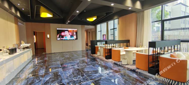 鑫瑞四季酒店(镇江丁卯吾悦广场店)图片