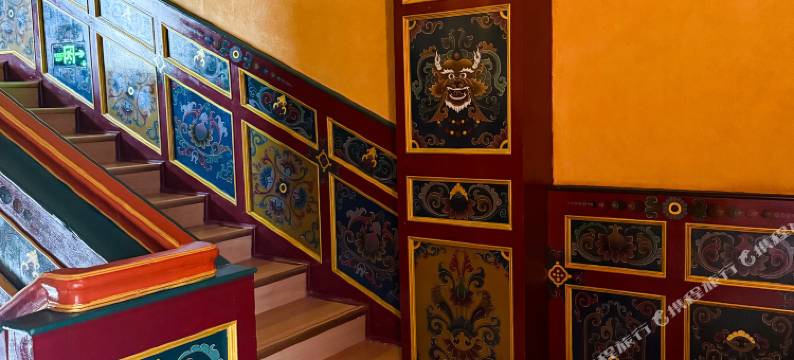 色达珠日大酒店(金马广场店)图片