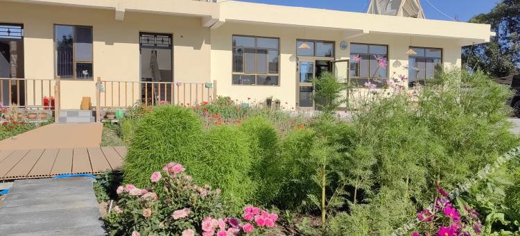 库尔德宁近水楼台·景区入口|游客中心|篝火欢歌花园民宿图片