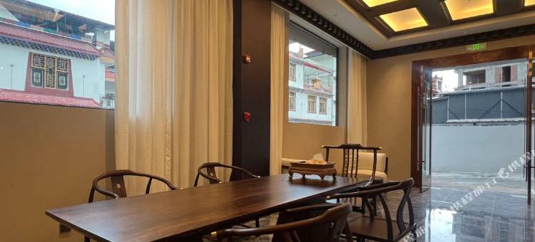 金川藏玉酒店图片