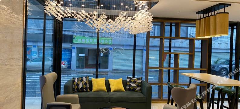 柏曼酒店(广州东站天平架地铁站店)图片