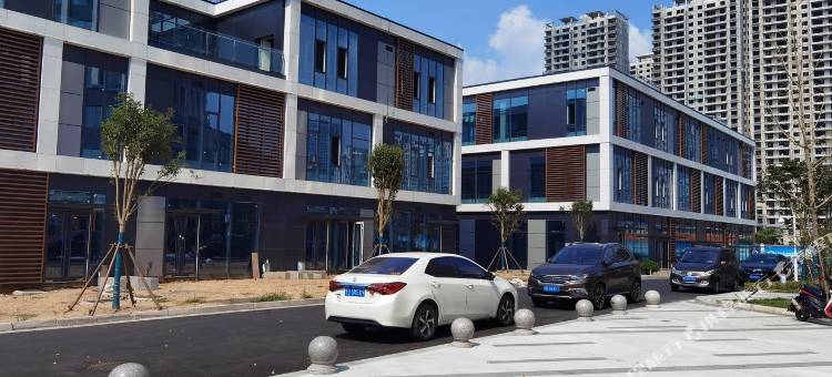 斯维登精品公寓(青岛金沙滩吾悦广场店)图片