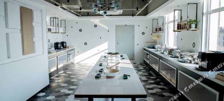 银座精宿酒店(济南莱芜旅发印象城凤城西大街店)图片