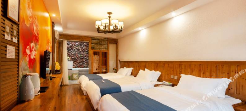 拙雅度假温泉山墅(腾冲和顺古镇陷河湿地店)图片